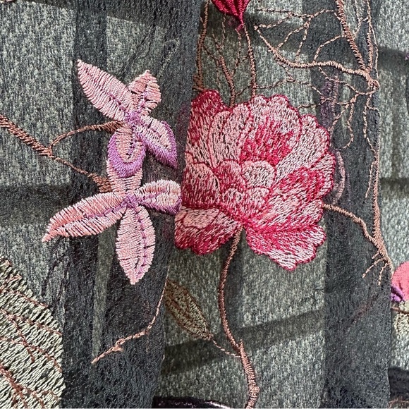 Only Hearts by Helena Stuart Black Embroidered Floral Sheer Top M Romantic Lace - Picture 8 of 8